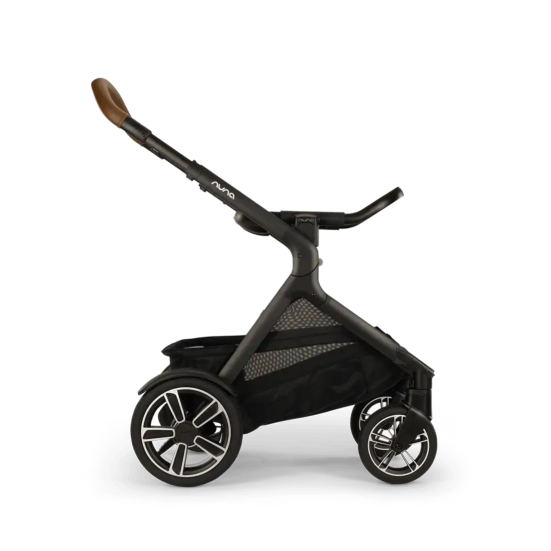 Demi Next   Pipa Aire RX Travel System by Nuna