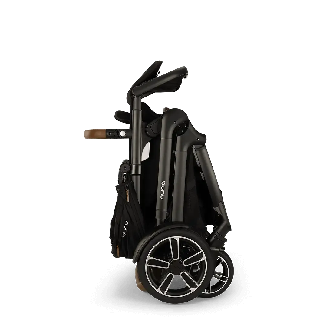 Demi Next   Pipa Aire RX Travel System by Nuna