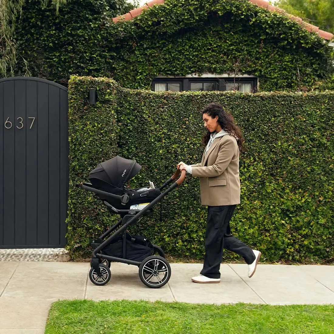 MIXX Next   Pipa Aire RX Travel System by Nuna