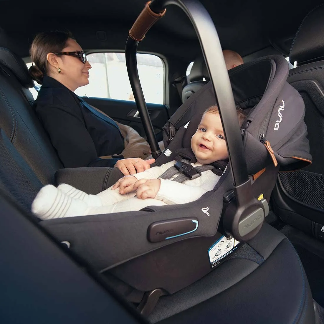 PIPA urbn   Swiv Travel System by Nuna
