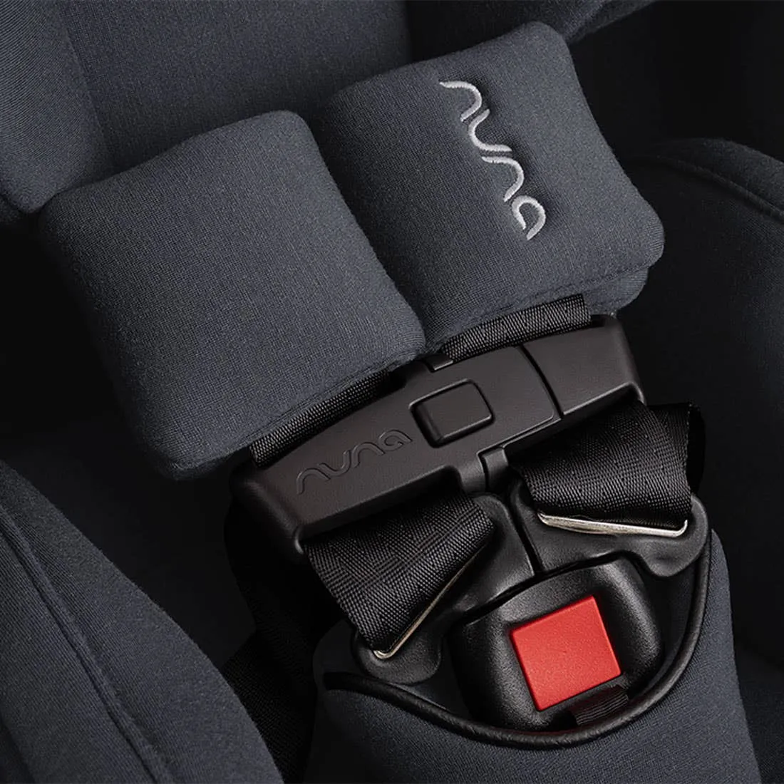PIPA urbn   TRIV next Travel System by Nuna